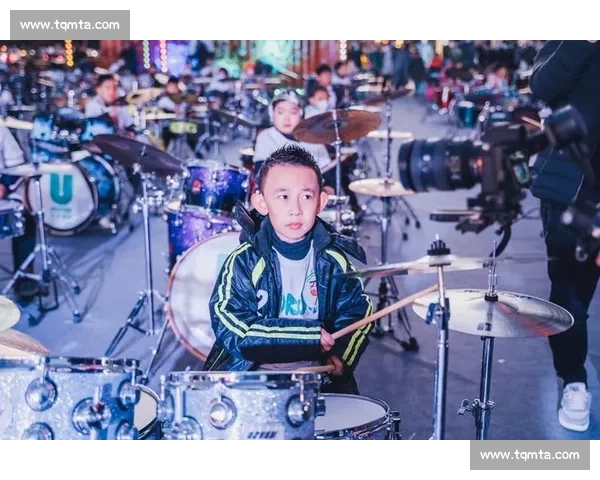 震撼全场的架子鼓比赛精彩瞬间全程激情狂飙震动舞台演出实录盛宴