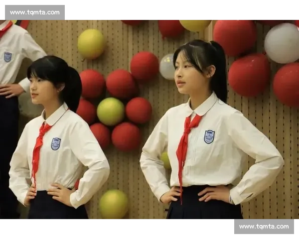 在歌声汇聚中成长的我们一次难忘的校园合唱比赛记忆与青春同行 在歌声汇聚中成长的我们一次难忘的校园合唱比赛记忆与青春同行